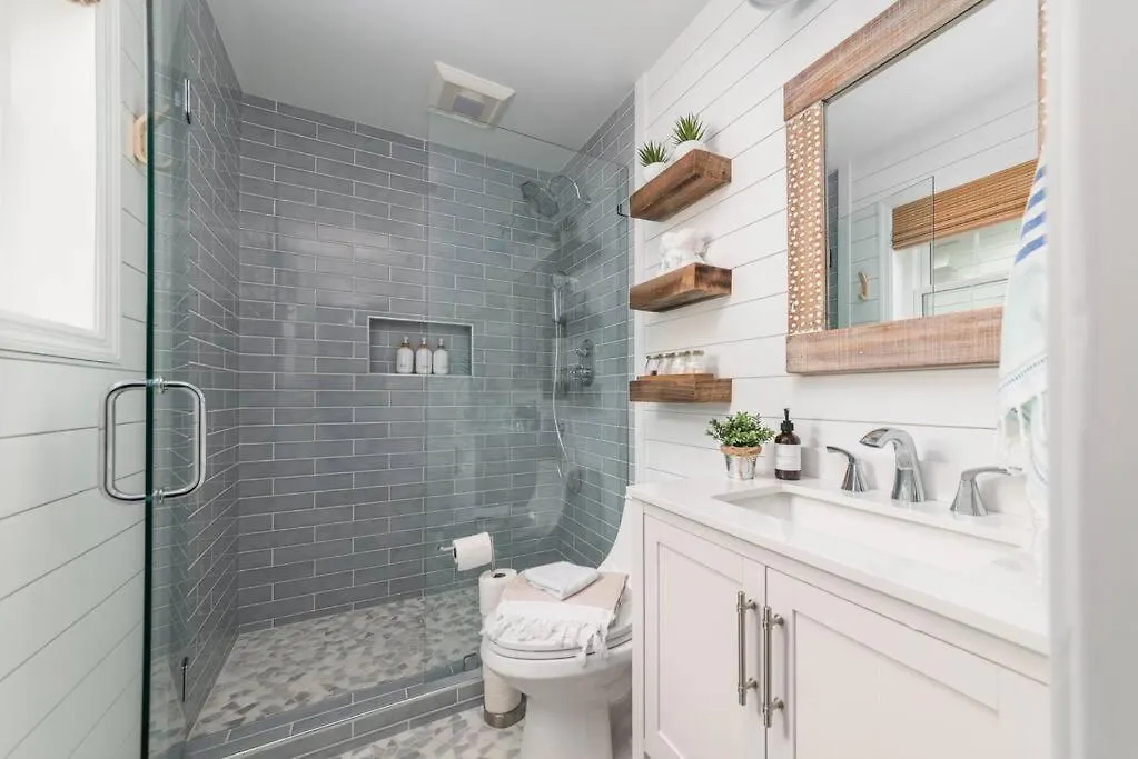 Charming 3Br 2 Bath Beach Bungalow With Hot Tub! Hilton Head Island